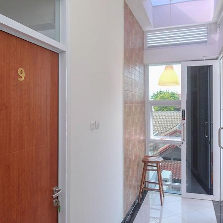 Reddoorz Syariah @ Tlogosari Semarang Hotel Alastuwo Ngoại thất bức ảnh