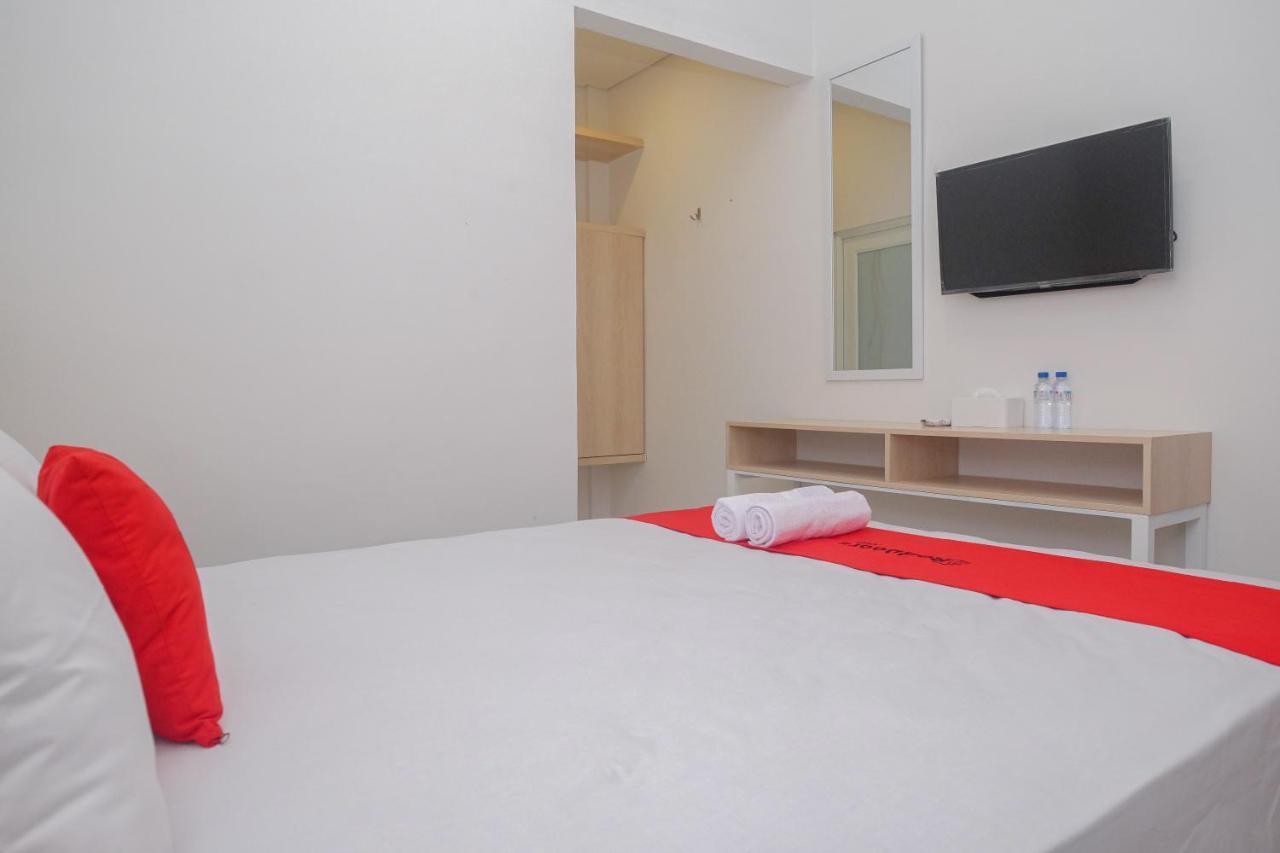Reddoorz Syariah @ Tlogosari Semarang Hotel Alastuwo Ngoại thất bức ảnh